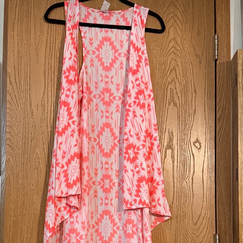 Vibrant Aztec Pink Patterned Women's Tank Vest